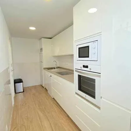 Luxury Apartm Brand Newswimming Poolgolf Apartment