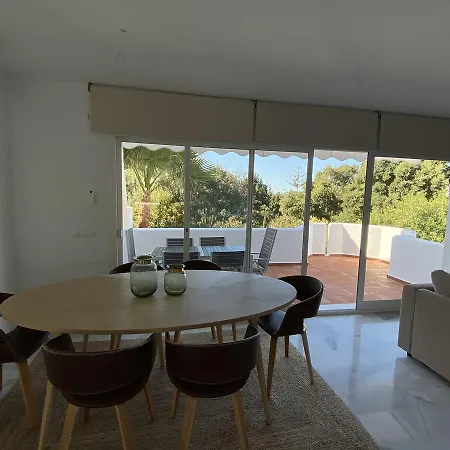 Luxury Apartm Brand Newswimming Poolgolf Apartment *