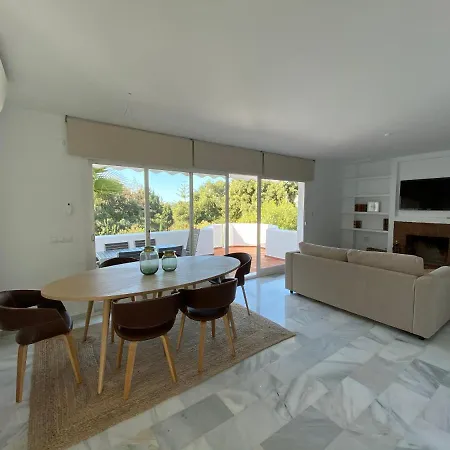 Luxury Apartm Brand Newswimming Poolgolf Apartment *