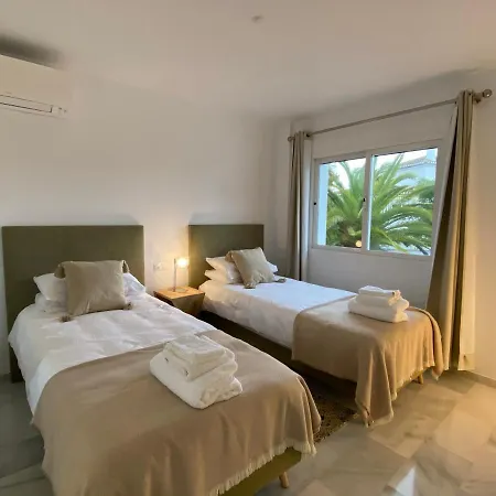 Luxury Apartm Brand Newswimming Poolgolf Apartment *